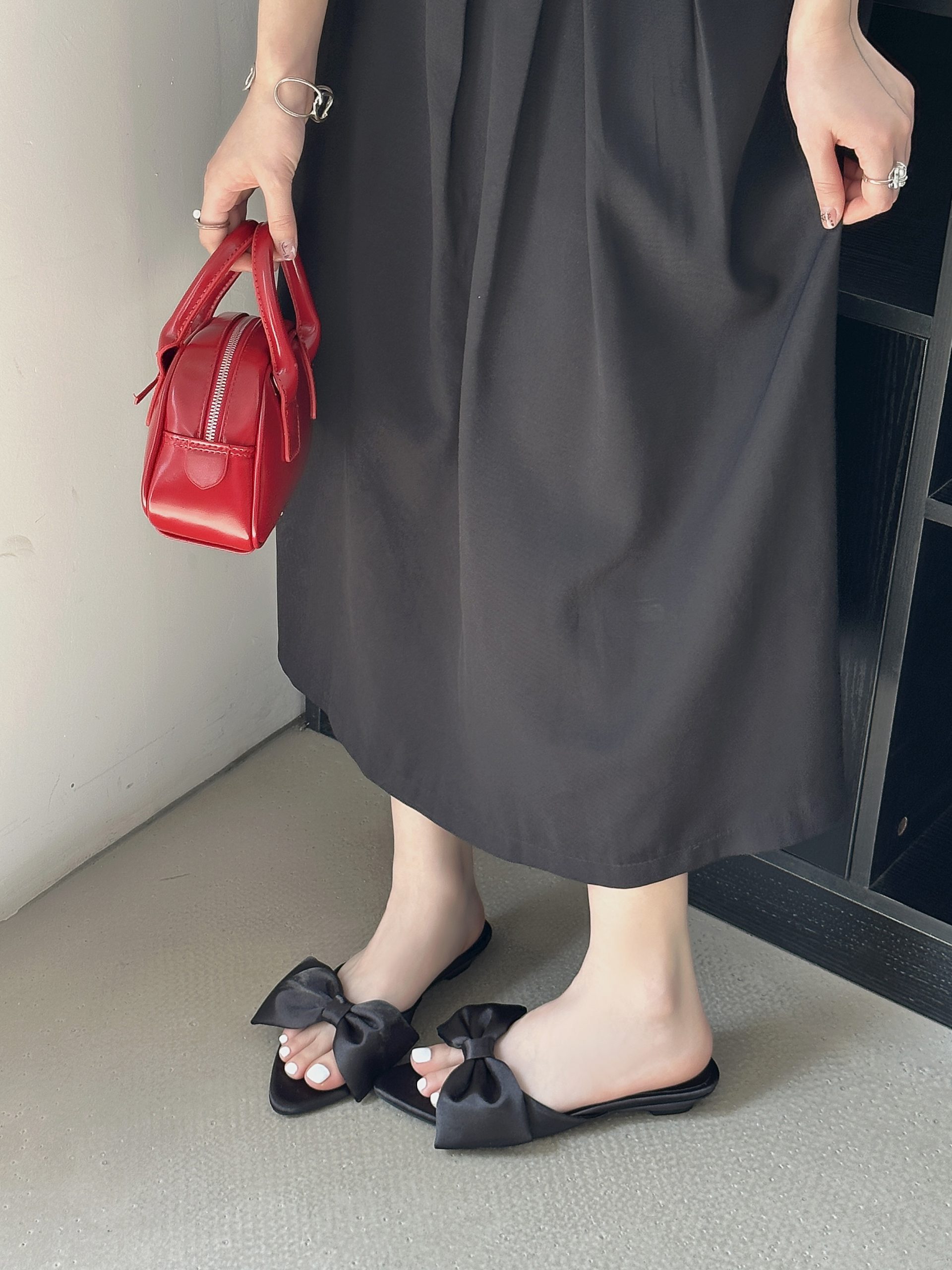 2025 New Summer French Style Soft Sole Butterfly Bow Slippers for Women Outdoor Elegant Flat Shoes