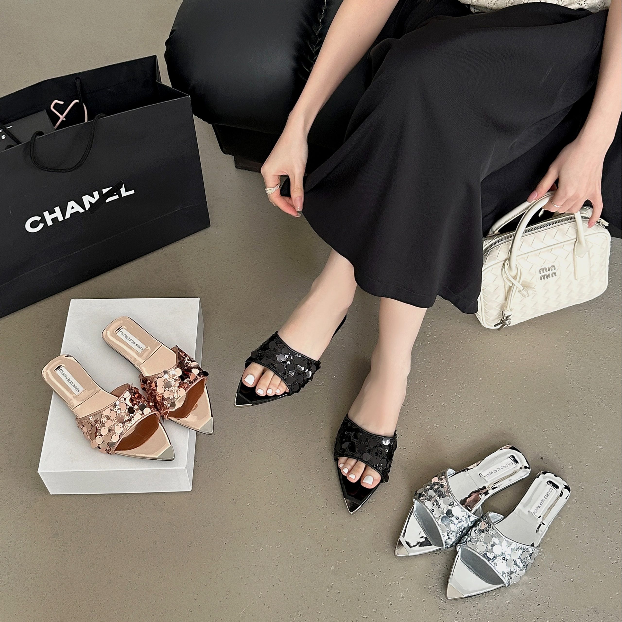 2025 New Summer Pointed Toe Flat Slippers for Women - Sparkly Rhinestone Bow Dressy Comfortable Slip-On Shoes