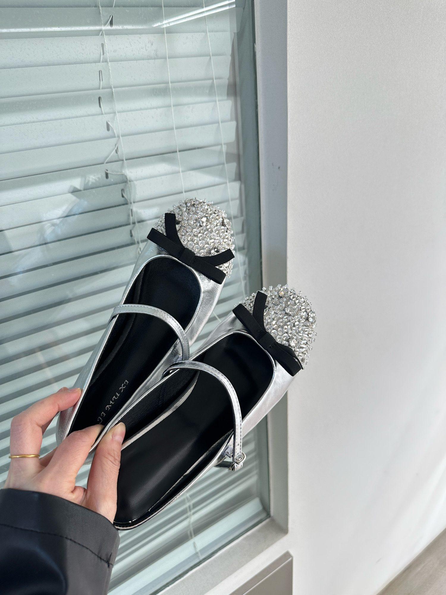 2026-new-beaded-silver-mary-jane-flat-low-top-shoes-with-inner-height-increase-wedge-heel-half-slippers-women_2 2026 New Beaded Silver Mary Jane Flat Low Top Shoes with Inner Height Increase Wedge Heel Half Slippers Women