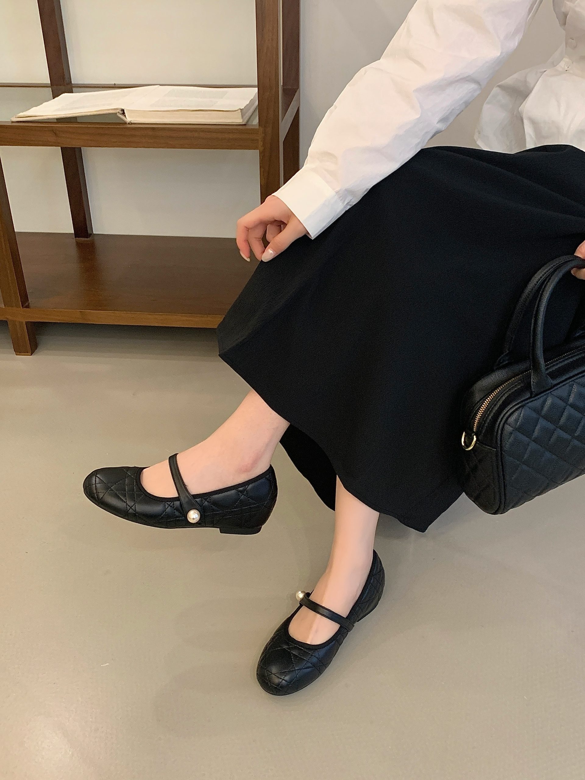 2026-new-spring-diamond-pattern-french-mary-jane-shoes-with-hidden-heel-comfortable-low-heel-womens-shoes_3 2026 New Spring Diamond Pattern French Mary Jane Shoes with Hidden Heel Comfortable Low Heel Women's Shoes