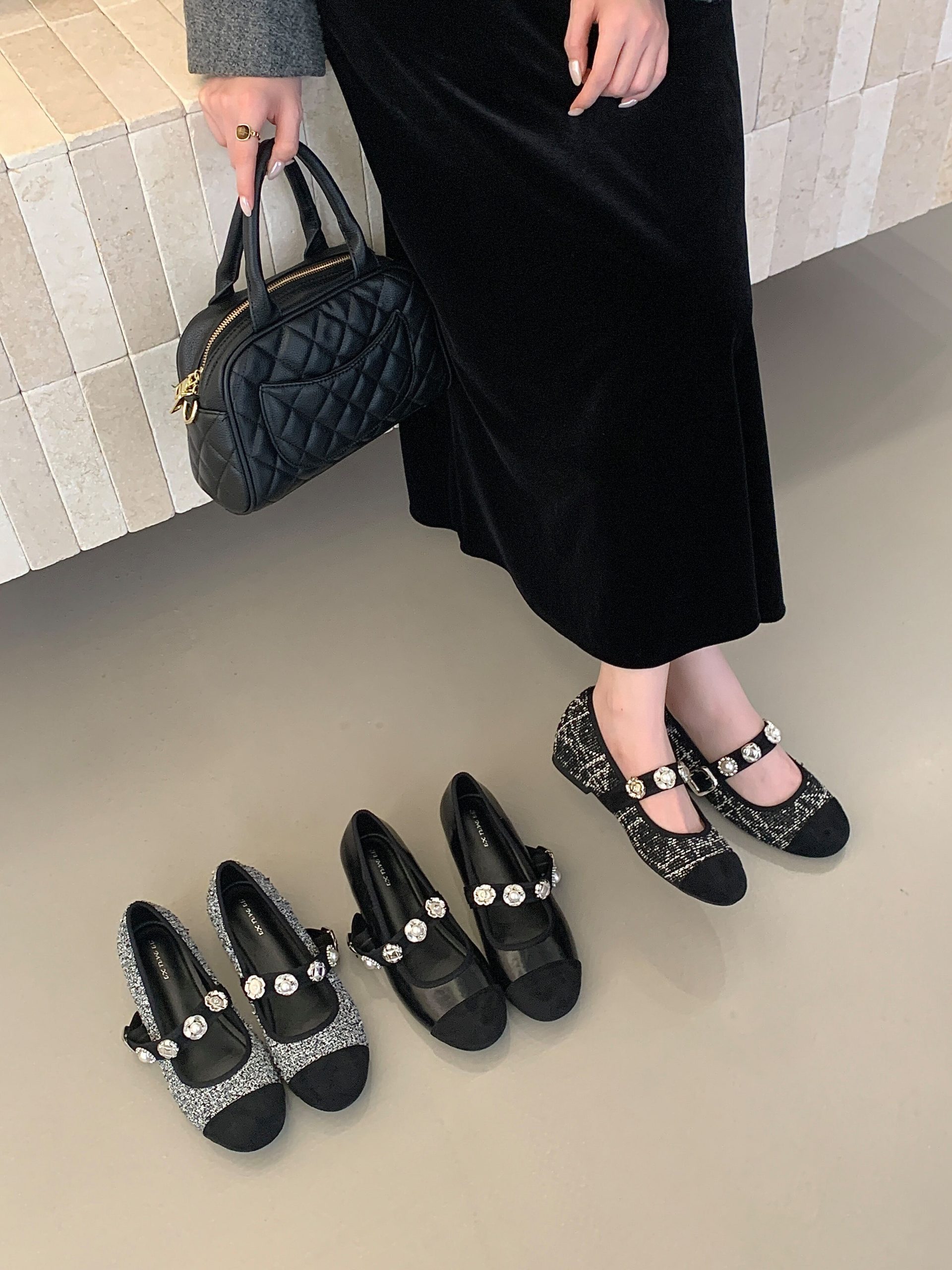 2026 Spring New Style Women's Flat Shoes One-Strap Pearl Shallow Round Toe High Heels