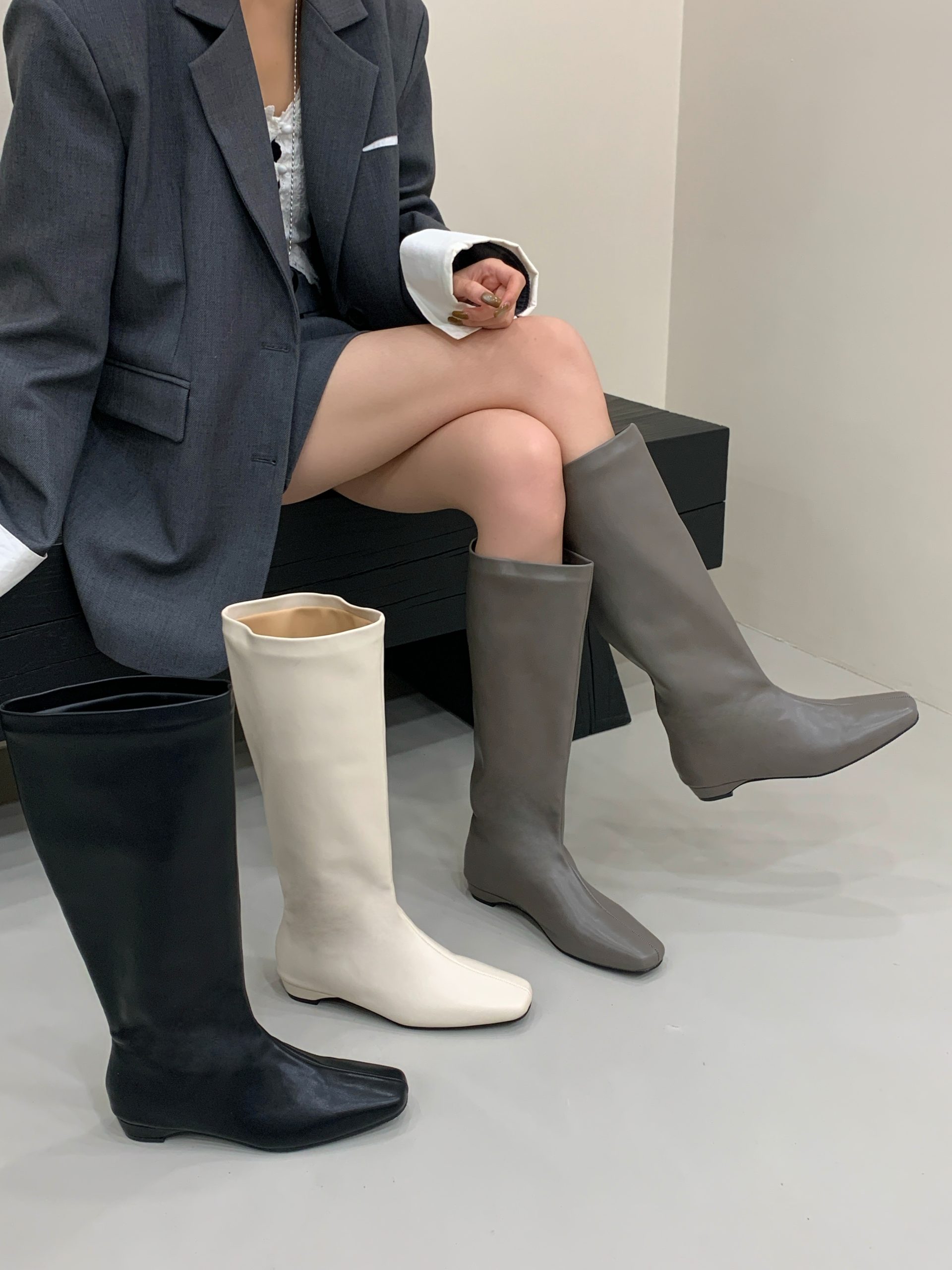 Designer Knight Boots 2025 Autumn Winter New Pointed Toe High Top Low Heel Versatile Slim Fit Women's Boots