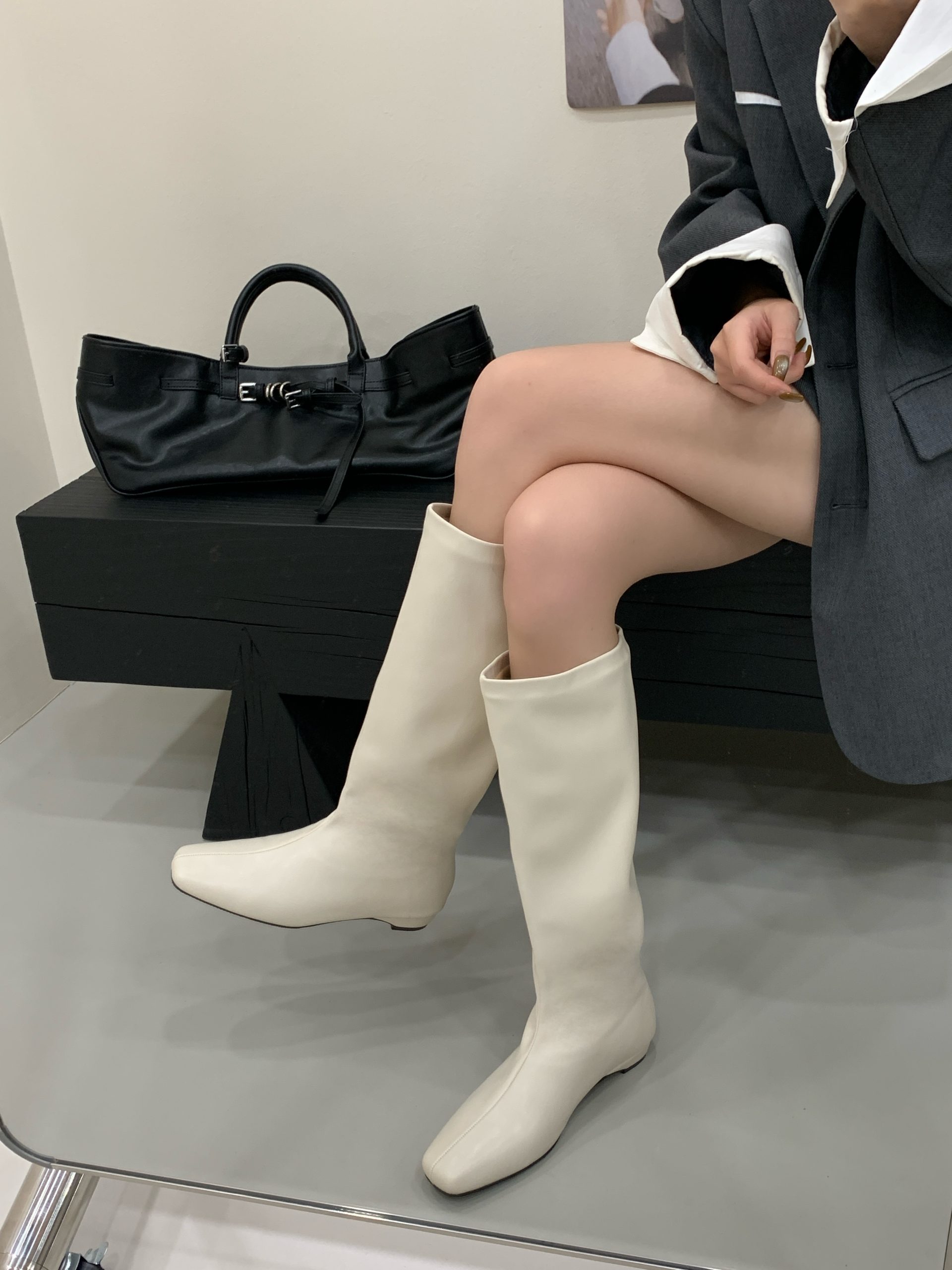 Designer Knight Boots 2025 Autumn Winter New Pointed Toe High Top Low Heel Versatile Slim Fit Women's Boots