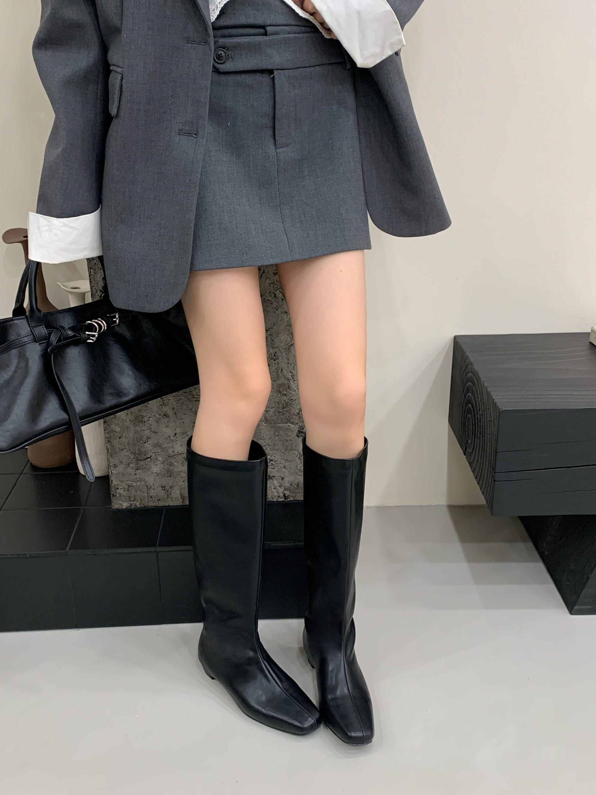 Designer Knight Boots 2025 Autumn Winter New Pointed Toe High Top Low Heel Versatile Slim Fit Women's Boots