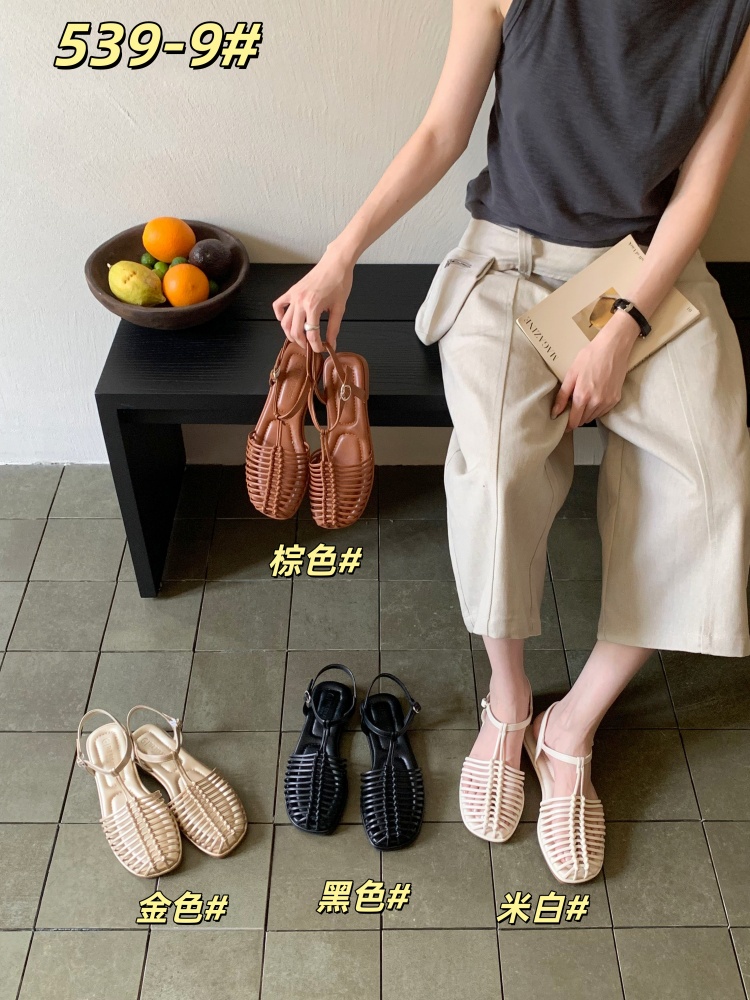 Gold Woven T-Strap Roman Sandals for Women 2026 Summer New Retro Closed Toe Hollow Soft Leather Backless Sandals