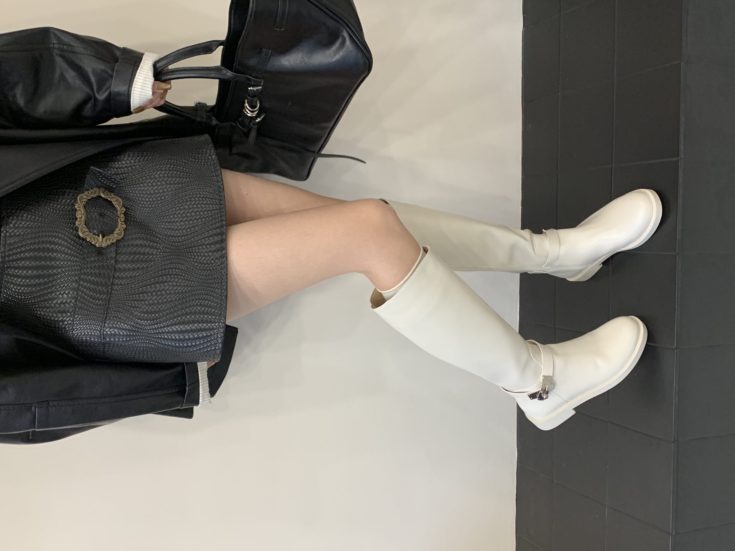 niche-design-riding-boots-2025-new-slim-fit-round-toe-flat-high-tube-fashion-boots-for-women_2 Niche Design Riding Boots 2025 New Slim Fit Round Toe Flat High Tube Fashion Boots for Women
