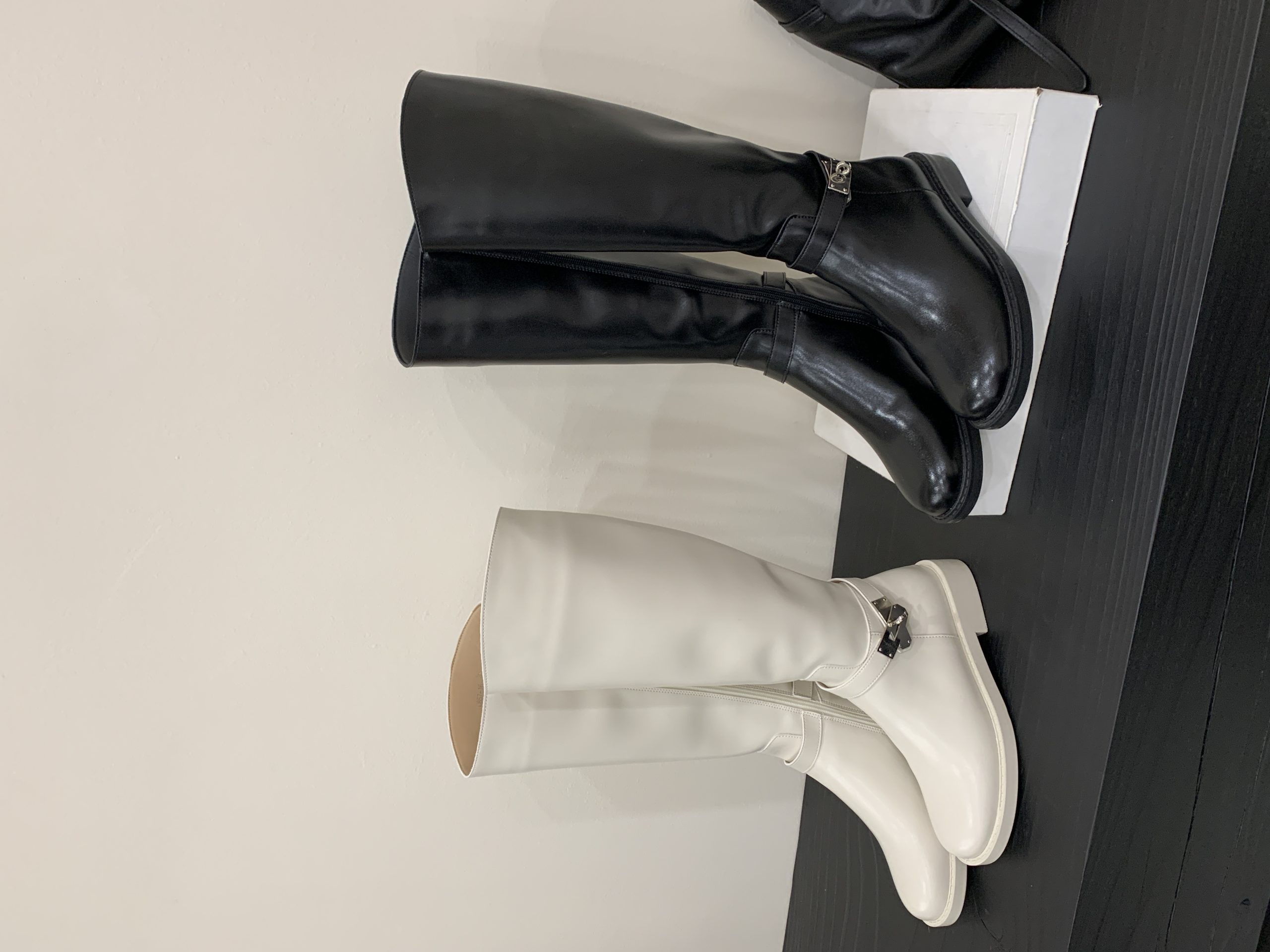 niche-design-riding-boots-2025-new-slim-fit-round-toe-flat-high-tube-fashion-boots-for-women_3 Niche Design Riding Boots 2025 New Slim Fit Round Toe Flat High Tube Fashion Boots for Women